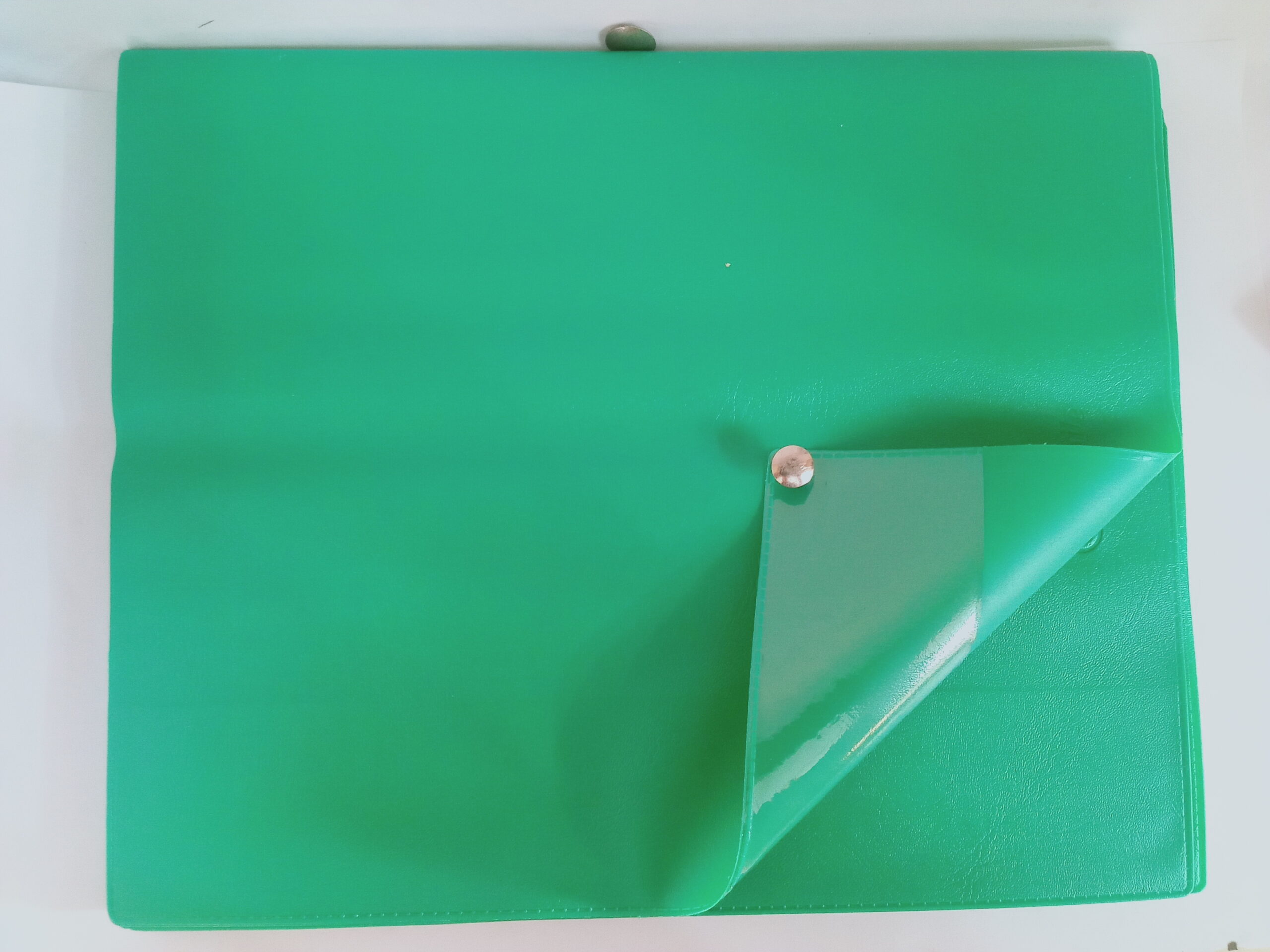Protege-cahiers 17*22 (petit format) VERT